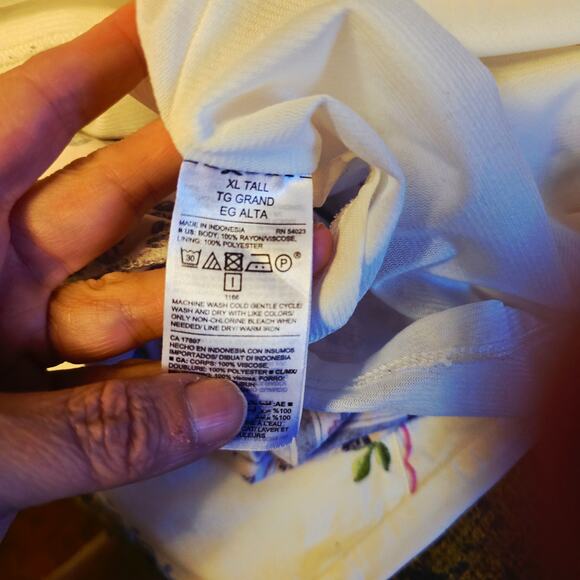 old Navy white floral maxi dress size xl prairecore cottagecore - Picture 6 of 6